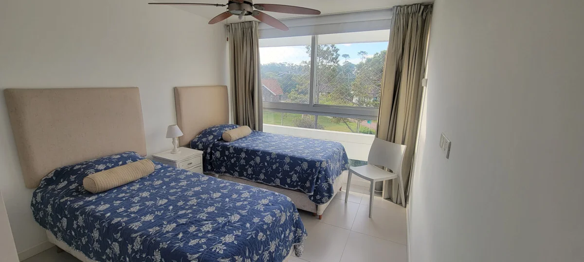 Apartamento en Playa Mansa, propiedad 287827 -Imagen 13