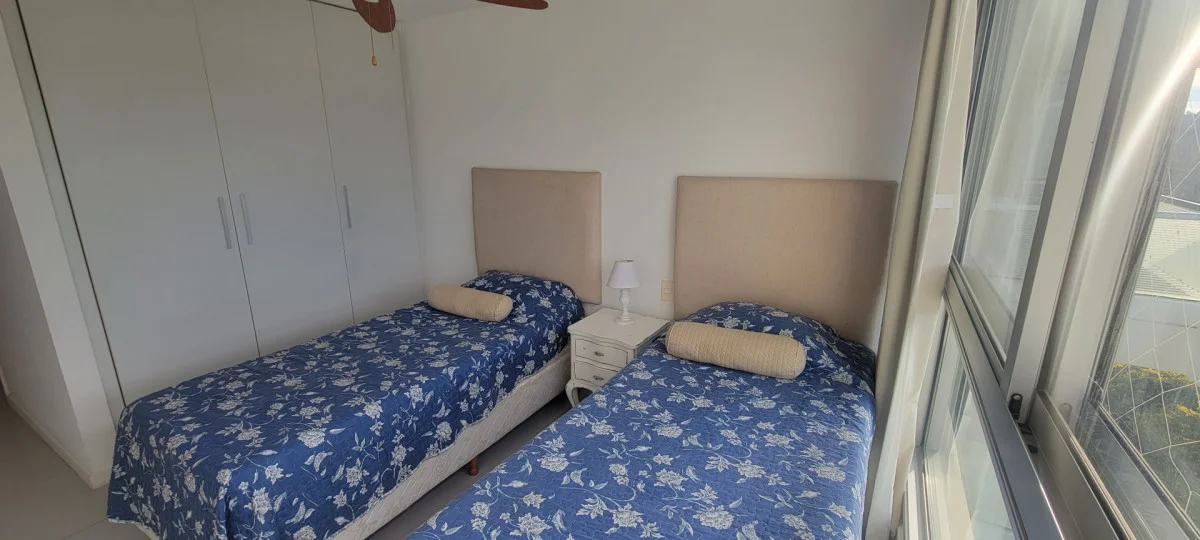 Apartamento en Playa Mansa, propiedad 287827 -Imagen 14