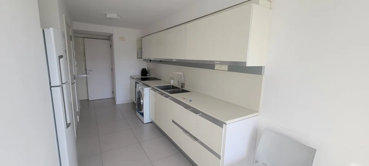 Apartamento en Playa Mansa, propiedad 287827 -Imagen 19