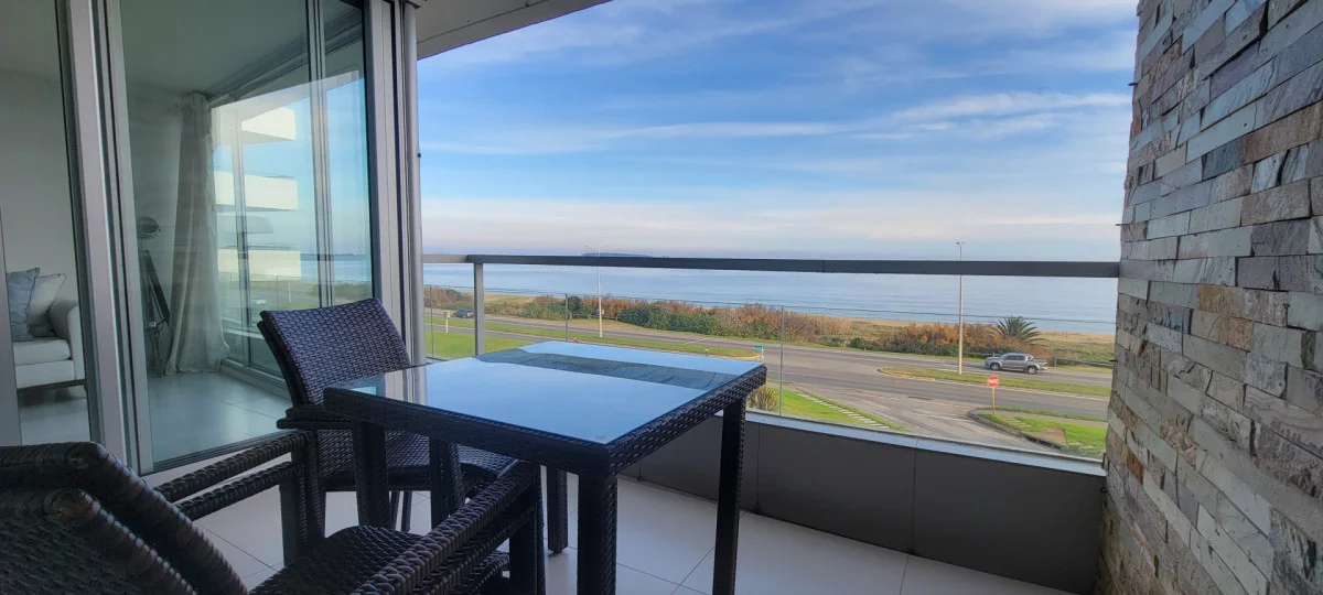 Apartamento en Playa Mansa, propiedad 287827 -Imagen 21