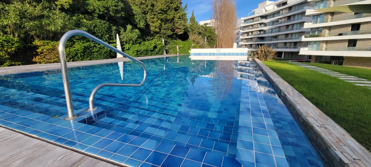 Apartamento en Playa Mansa, propiedad 287827 -Imagen 24