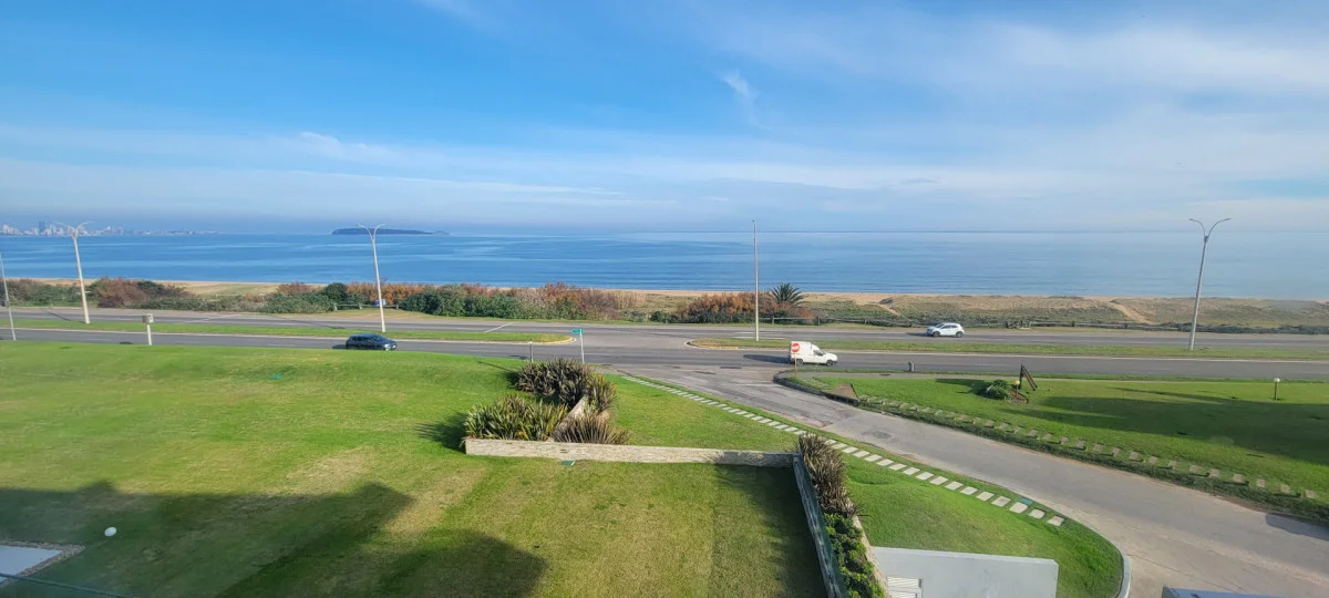 Apartamento en Playa Mansa, propiedad 287827 -Imagen 6