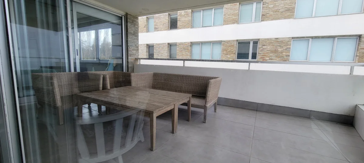 Apartamento en Playa Mansa, propiedad 287828 -Imagen 9
