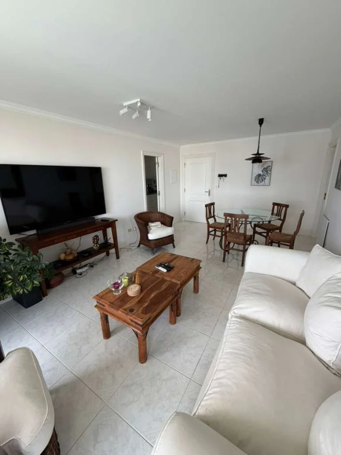 Apartamento en Playa Mansa, propiedad 289162 -Imagen 2