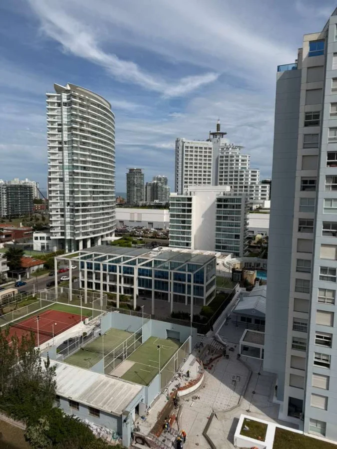 Apartamento en Playa Mansa, propiedad 289162 -Imagen 13