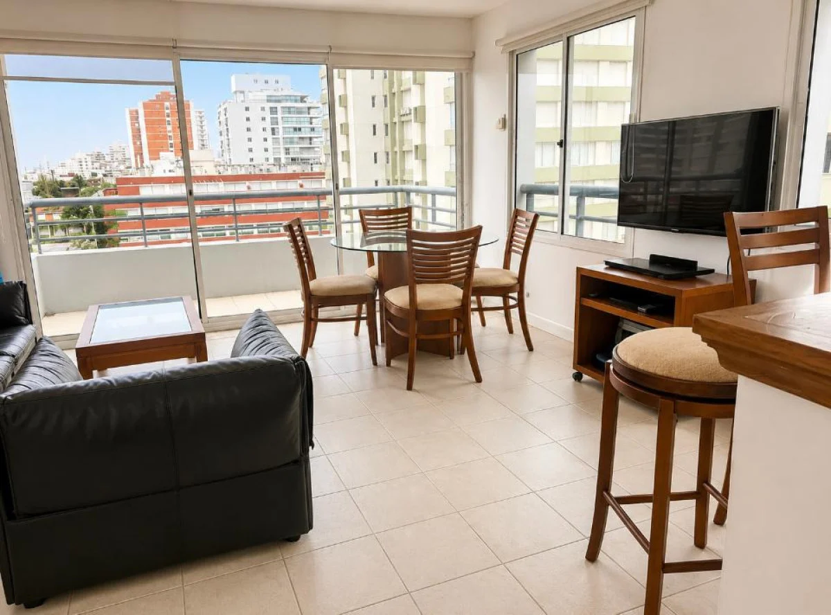 Apartamento en Playa Mansa, propiedad 289331 -Imagen 4