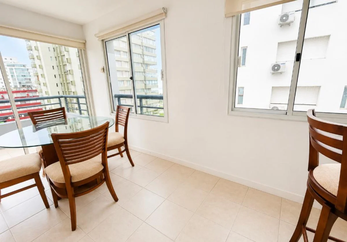 Apartamento en Playa Mansa, propiedad 289331 -Imagen 5