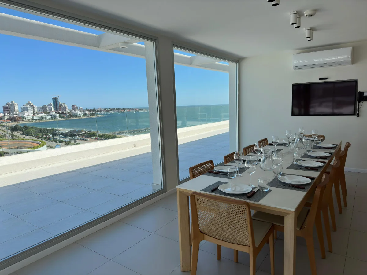 Apartamento en Playa Mansa, propiedad 290407 -Imagen 17