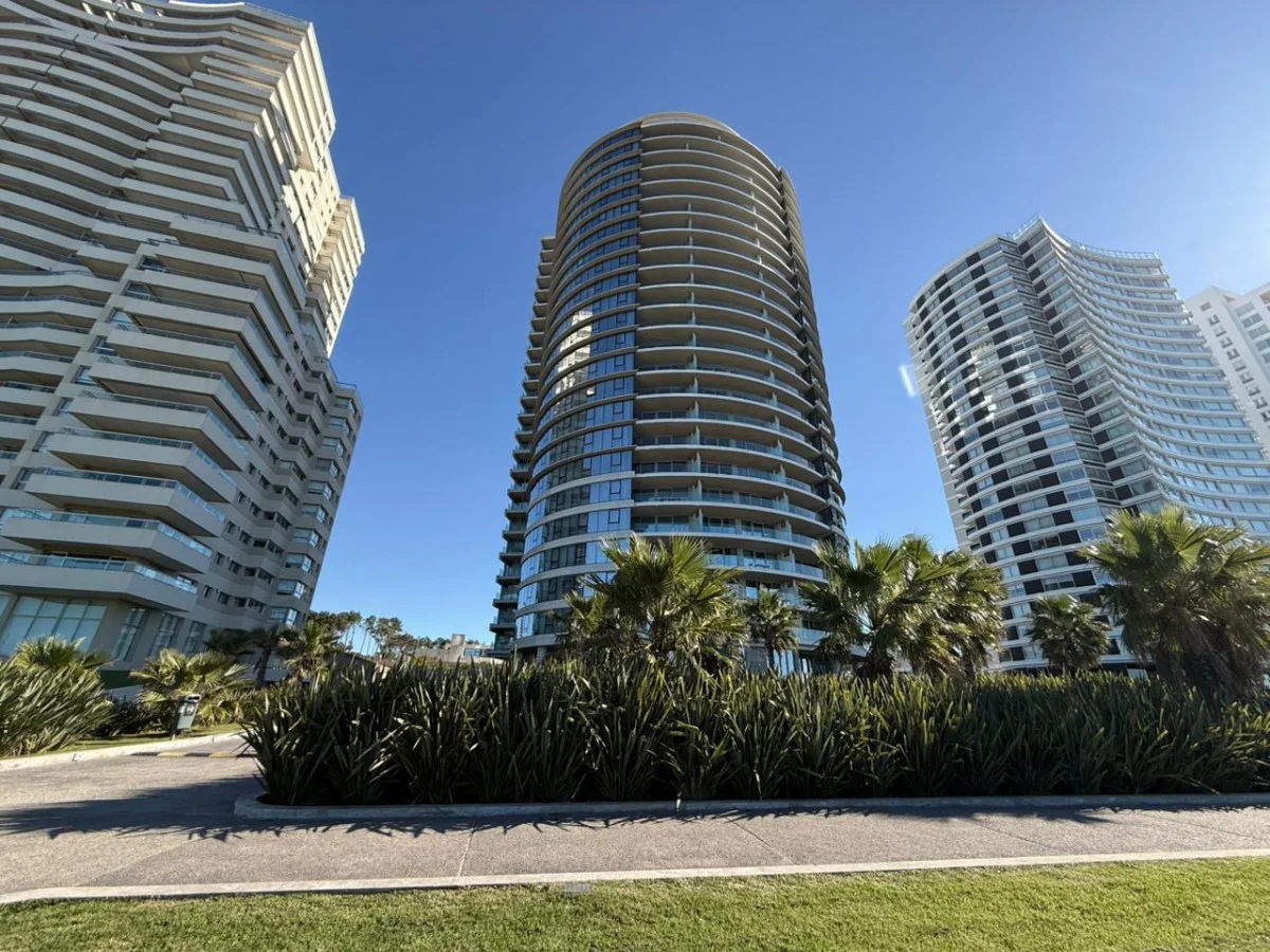 Apartamento en Playa Brava, propiedad 290975 -Imagen 2