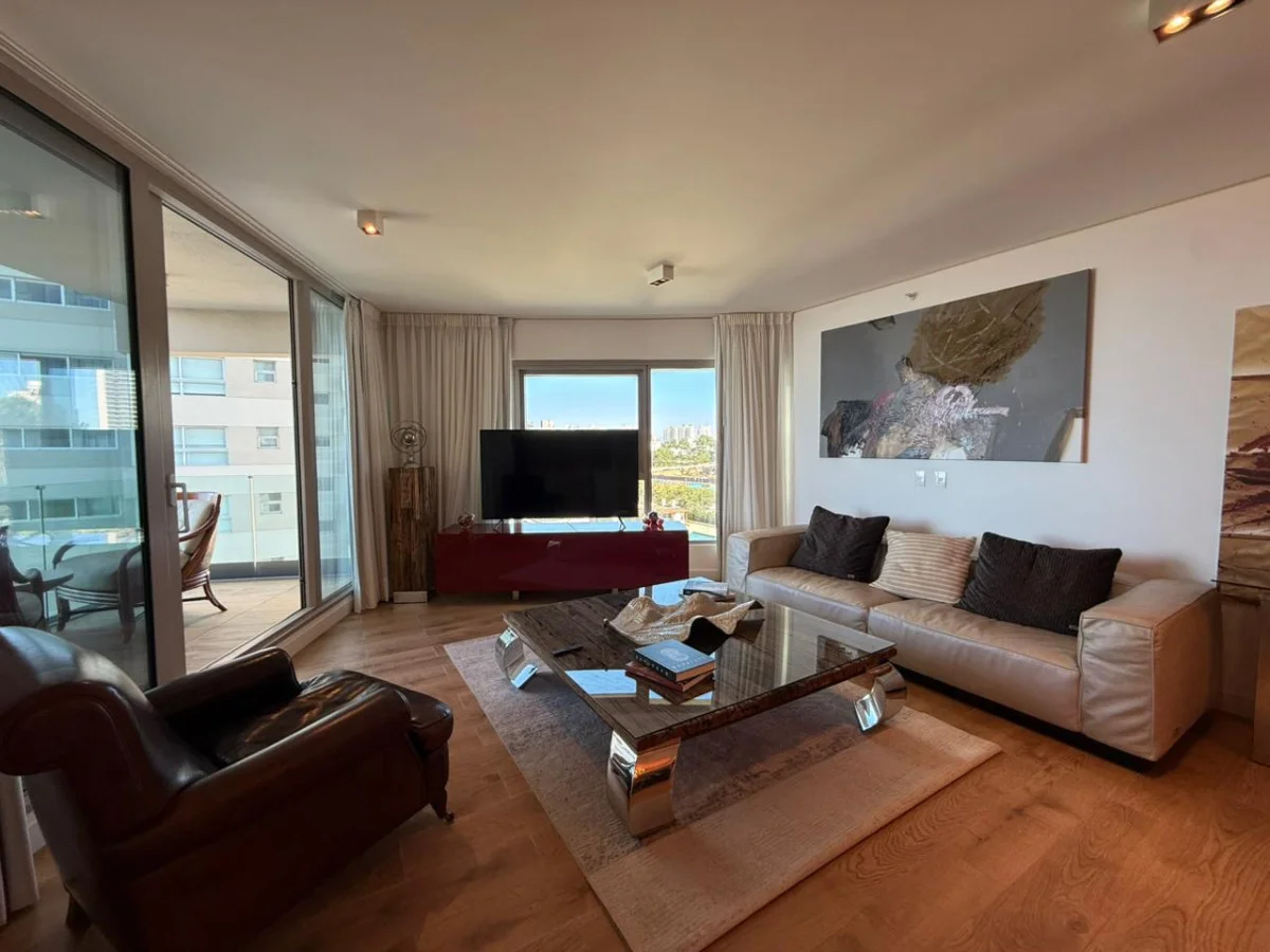 Apartamento en Playa Brava, propiedad 290975 -Imagen 3