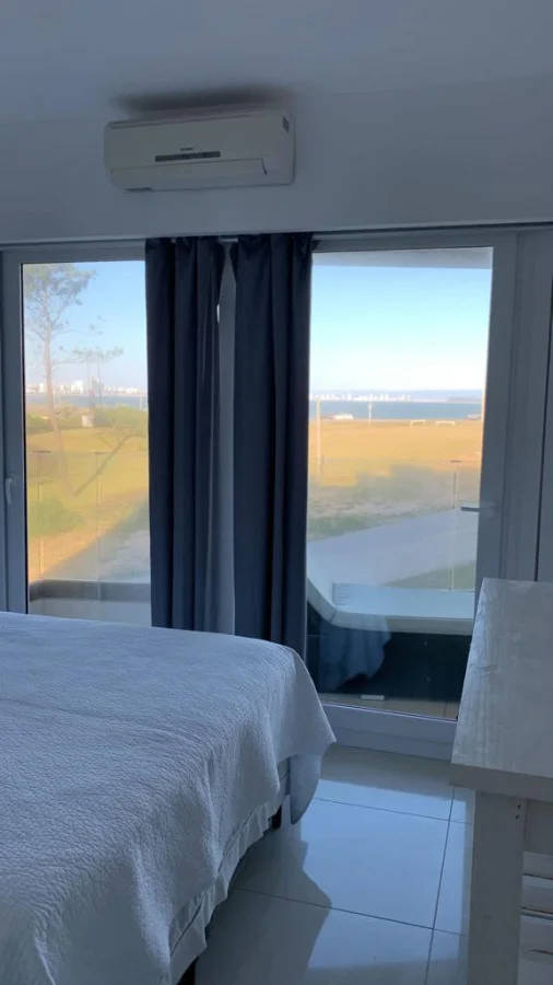 Apartamento en Playa Mansa, propiedad 290977 -Imagen 10