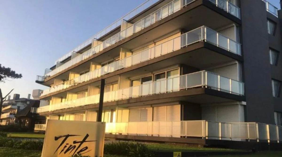 Apartamento en Playa Mansa, propiedad 294757 -Imagen 1