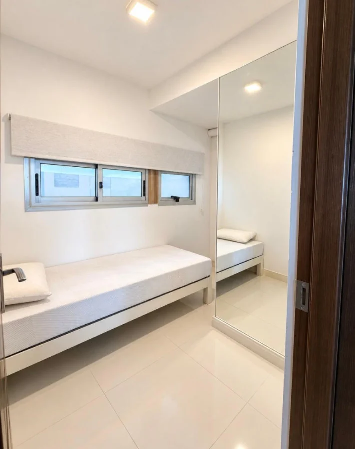 Apartamento en Playa Mansa, propiedad 294757 -Imagen 11