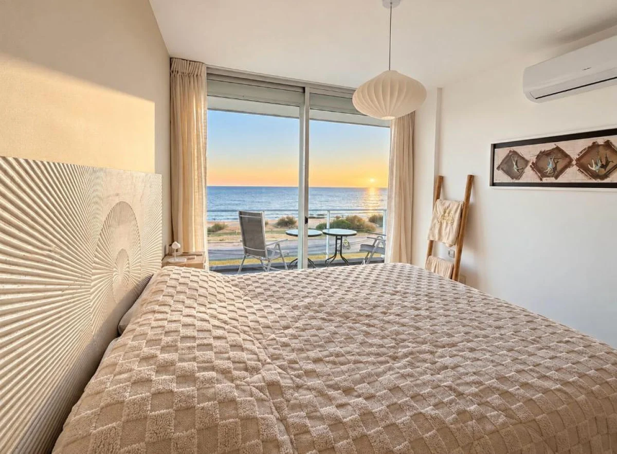 Apartamento en Playa Mansa, propiedad 294757 -Imagen 12