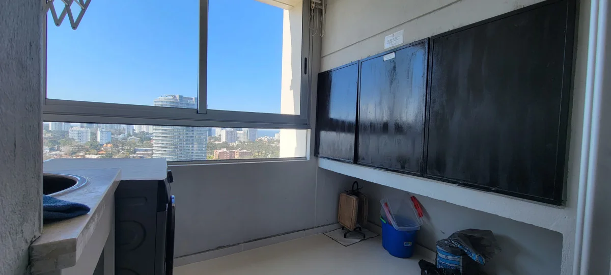 Apartamento en Playa Mansa, propiedad 294875 -Imagen 12