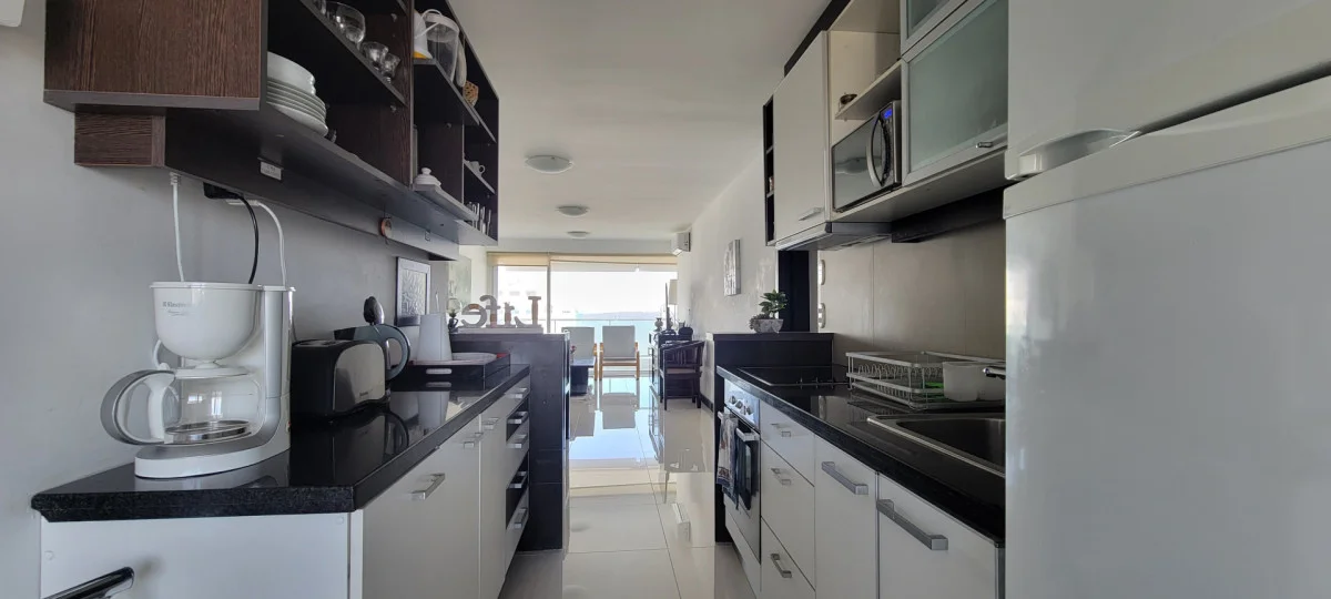 Apartamento en Playa Mansa, propiedad 294875 -Imagen 10