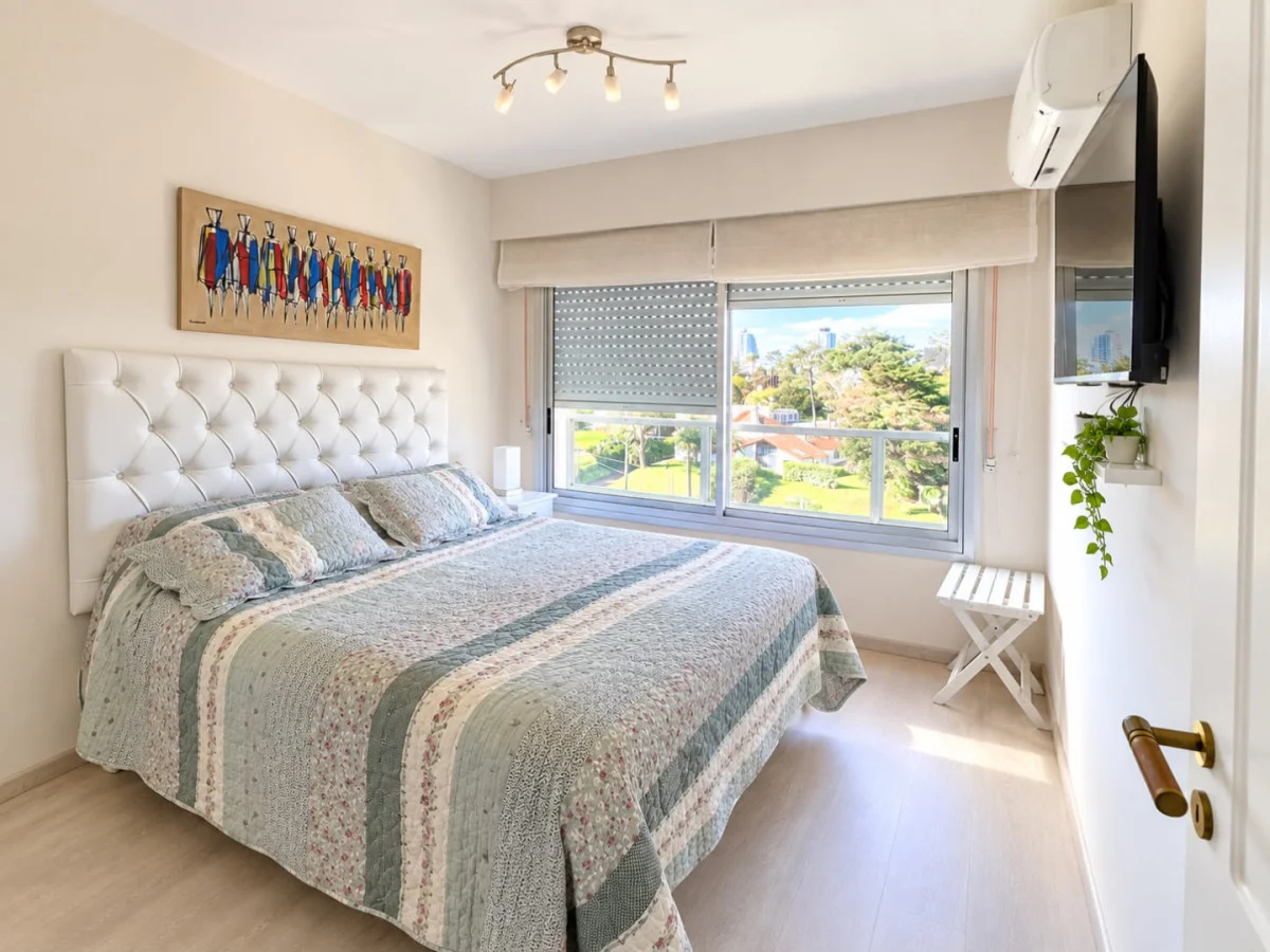 Apartamento en Playa Mansa, propiedad 295867 -Imagen 9