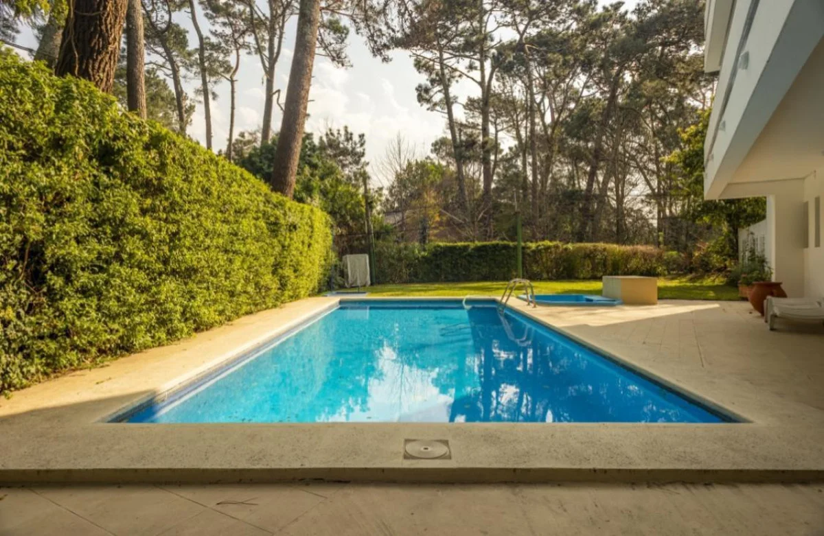 Apartamento en Playa Mansa, propiedad 295990 -Imagen 14