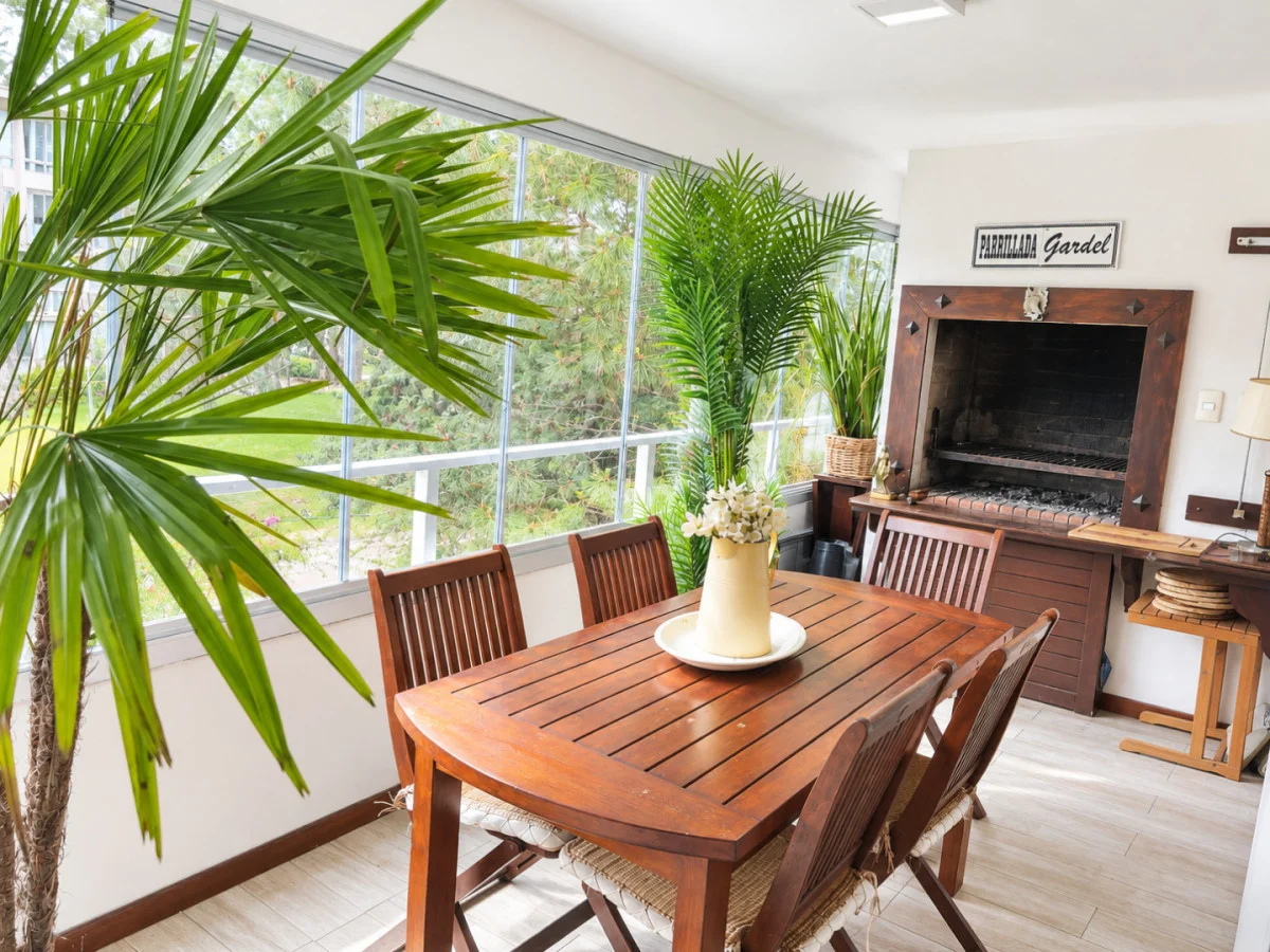 Apartamento en Playa Mansa, propiedad 295990 -Imagen 5