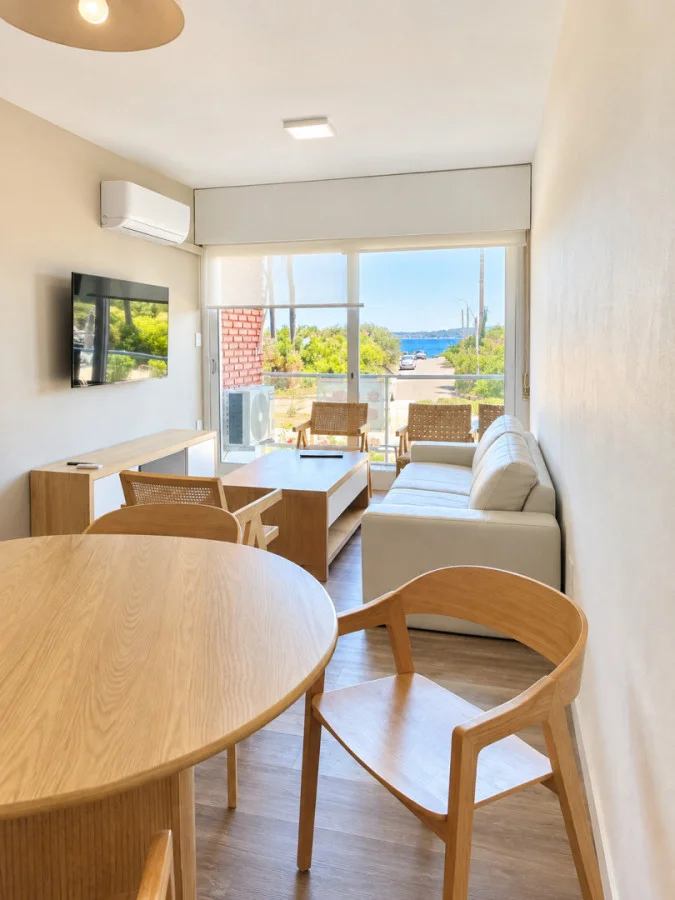 Apartamento en Playa Mansa, propiedad 296701 -Imagen 2