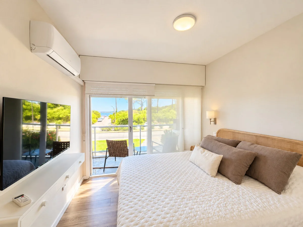 Apartamento en Playa Mansa, propiedad 296701 -Imagen 5