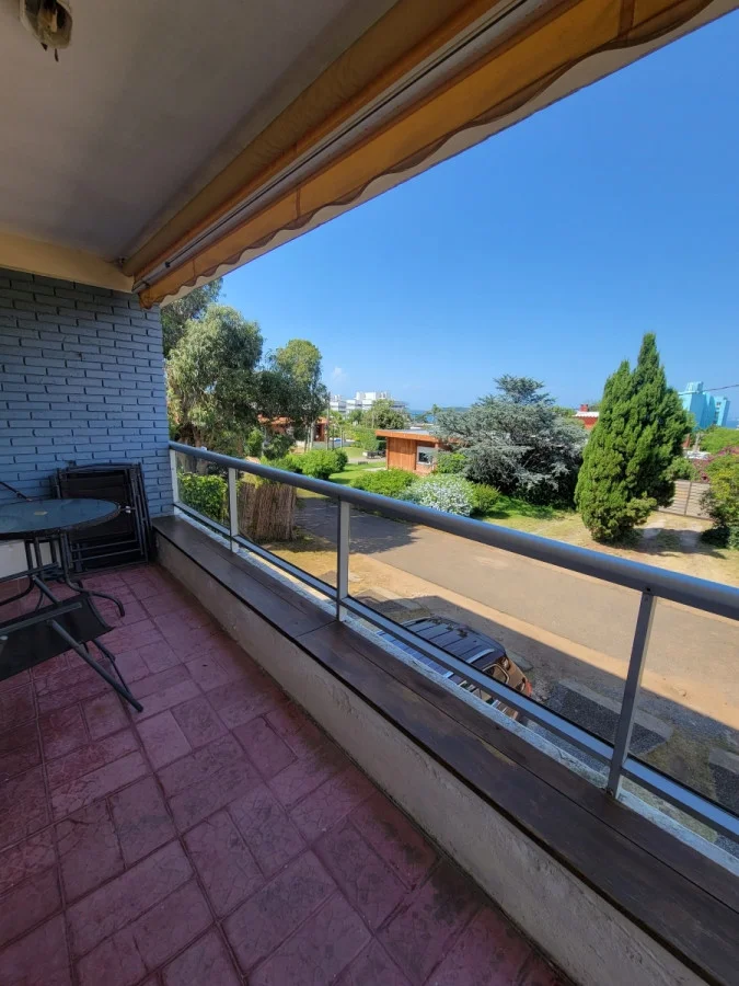Apartamento en Playa Mansa, propiedad 297091 -Imagen 12