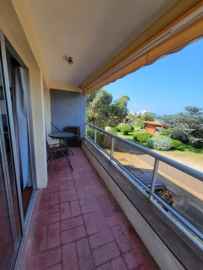 Apartamento en Playa Mansa, propiedad 297091 -Imagen 13