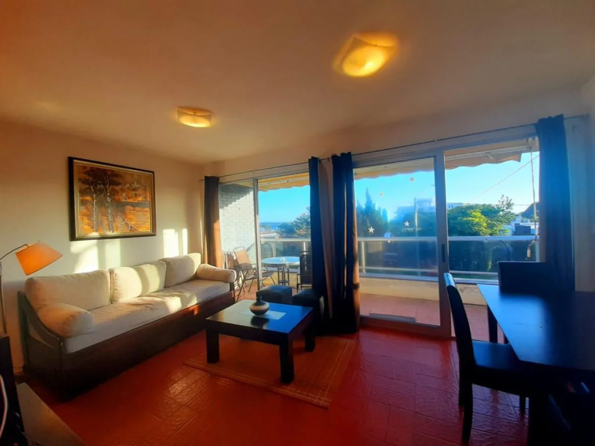 Apartamento en Playa Mansa, propiedad 297091 -Imagen 6
