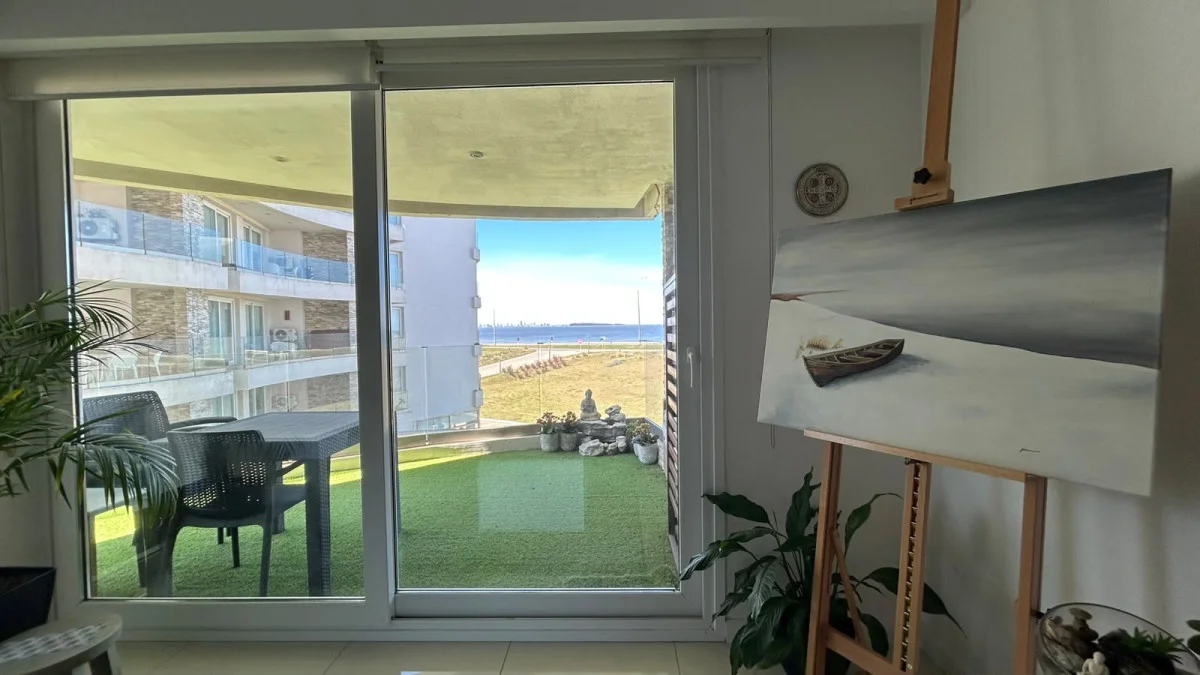 Apartamento en Playa Mansa, propiedad 297203 -Imagen 4