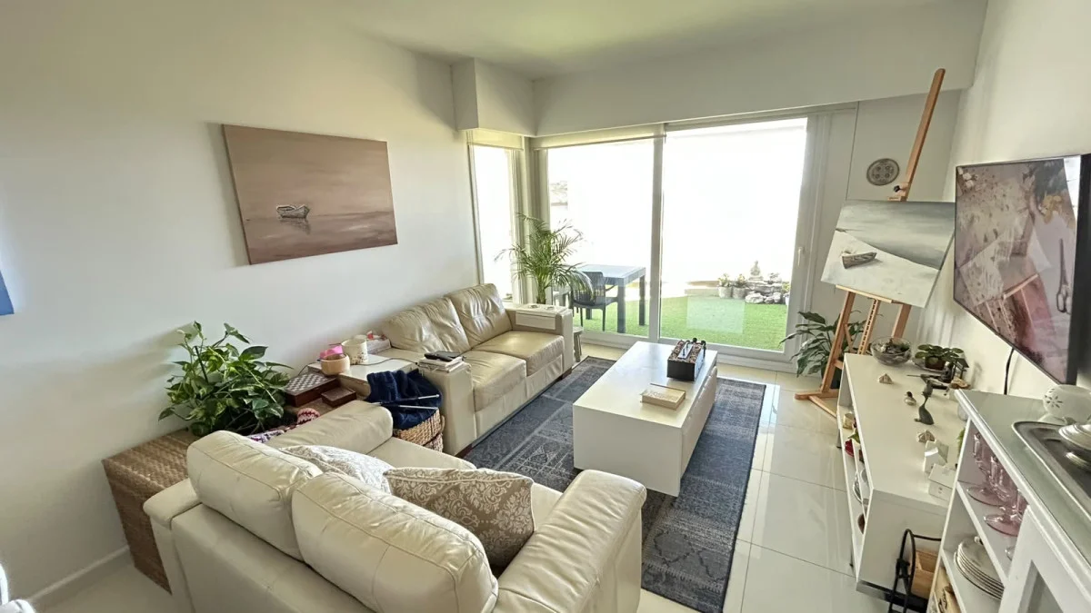 Apartamento en Playa Mansa, propiedad 297203 -Imagen 5