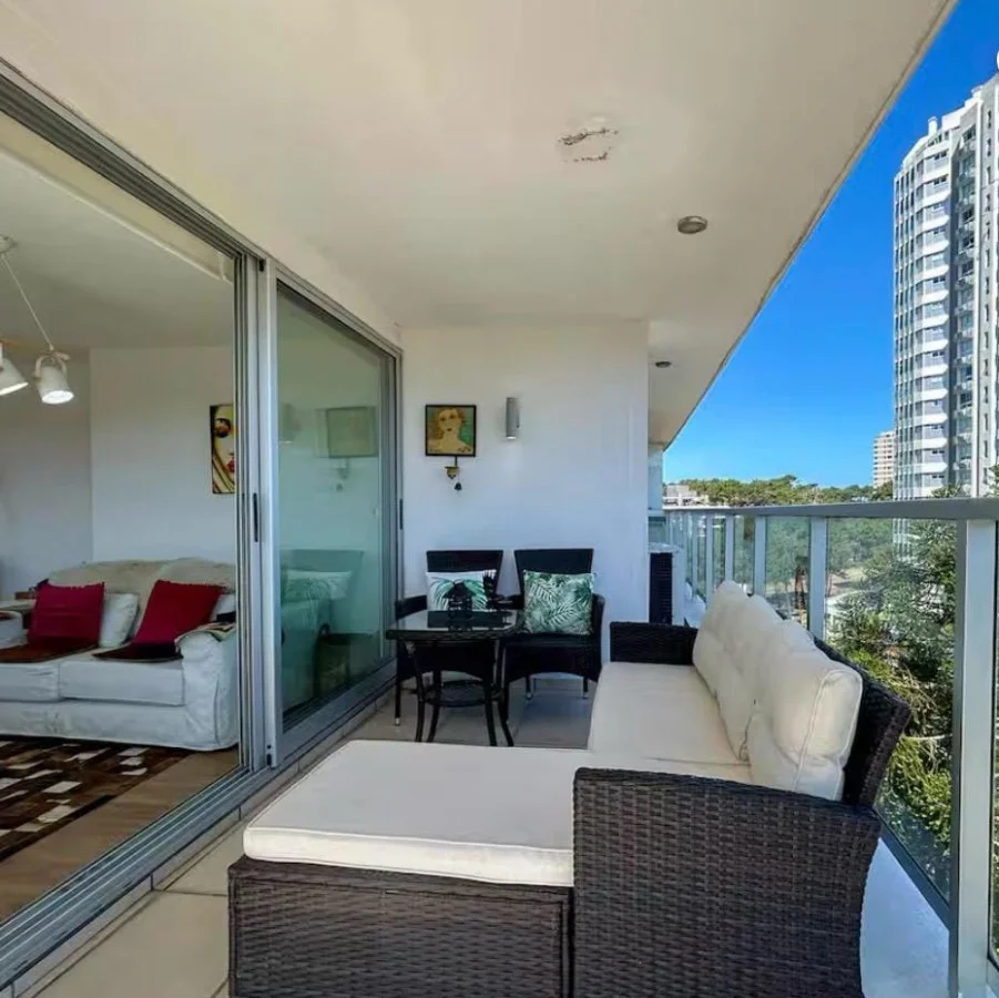 Apartamento en Playa Mansa, propiedad 297438 -Imagen 12