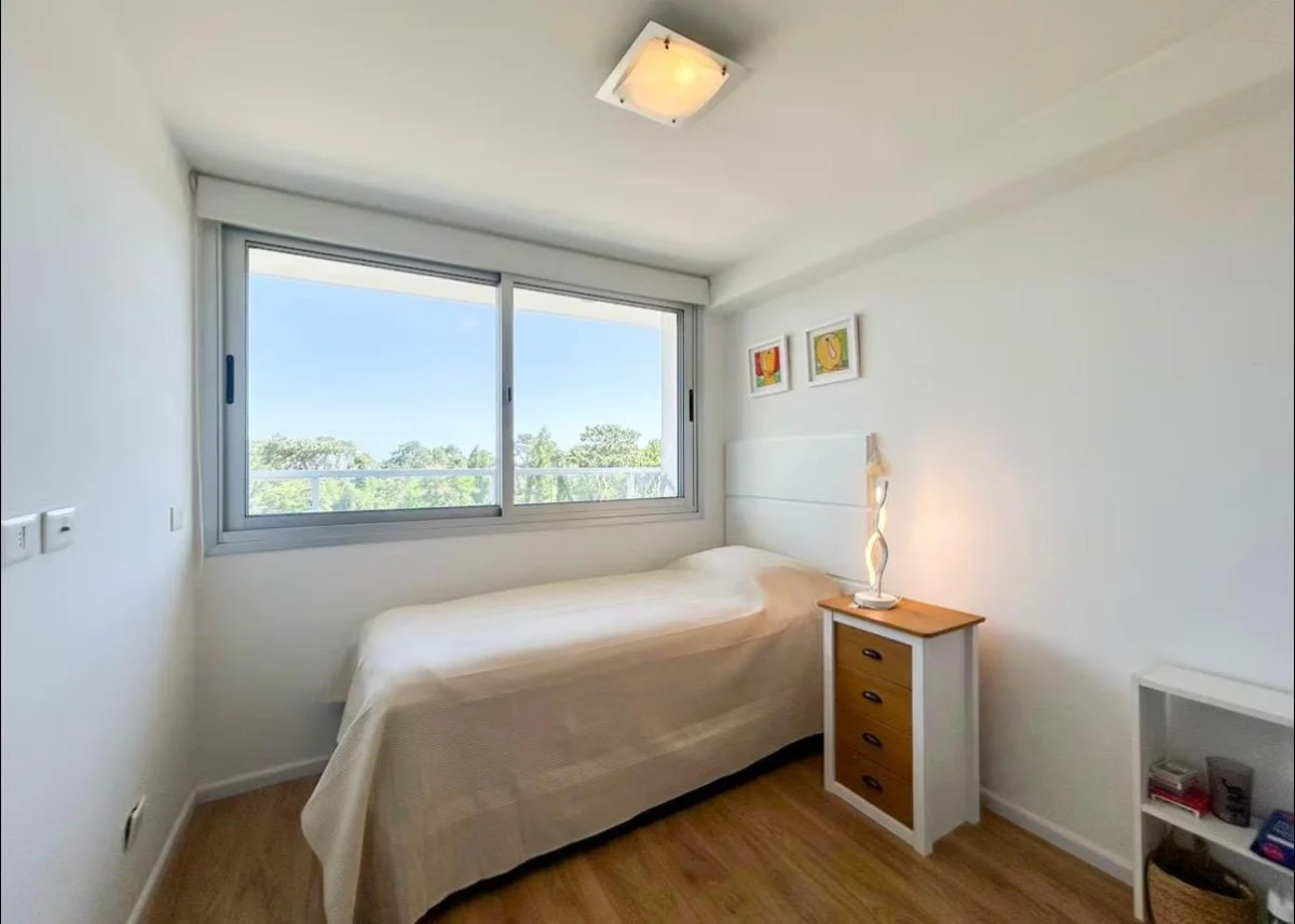 Apartamento en Playa Mansa, propiedad 297438 -Imagen 5