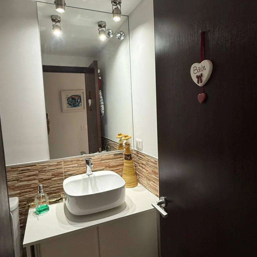 Apartamento en Playa Mansa, propiedad 297438 -Imagen 7