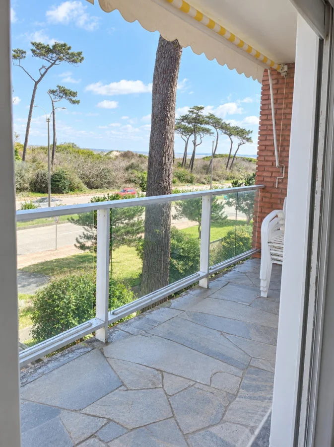 Apartamento en Playa Mansa, propiedad 297440 -Imagen 4