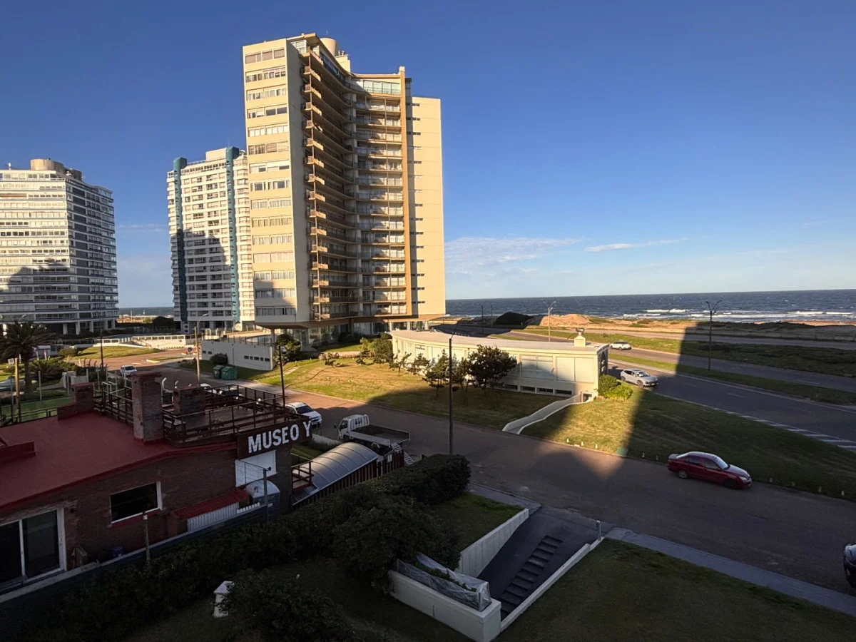 Apartamento en Playa Brava, propiedad 298350 -Imagen 1