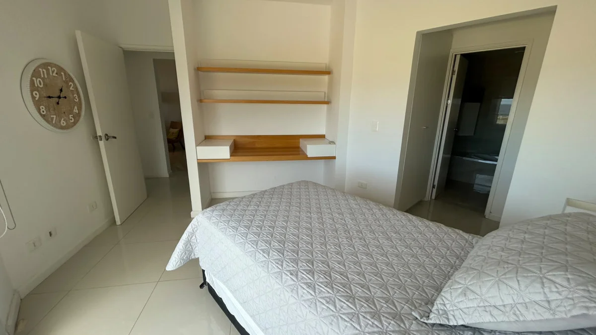 Apartamento en Playa Mansa, propiedad 299748 -Imagen 12