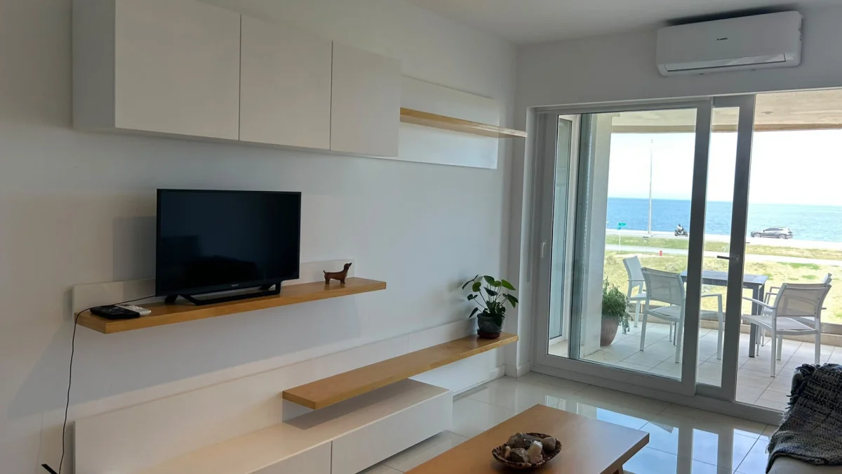 Apartamento en Playa Mansa, propiedad 299748 -Imagen 5
