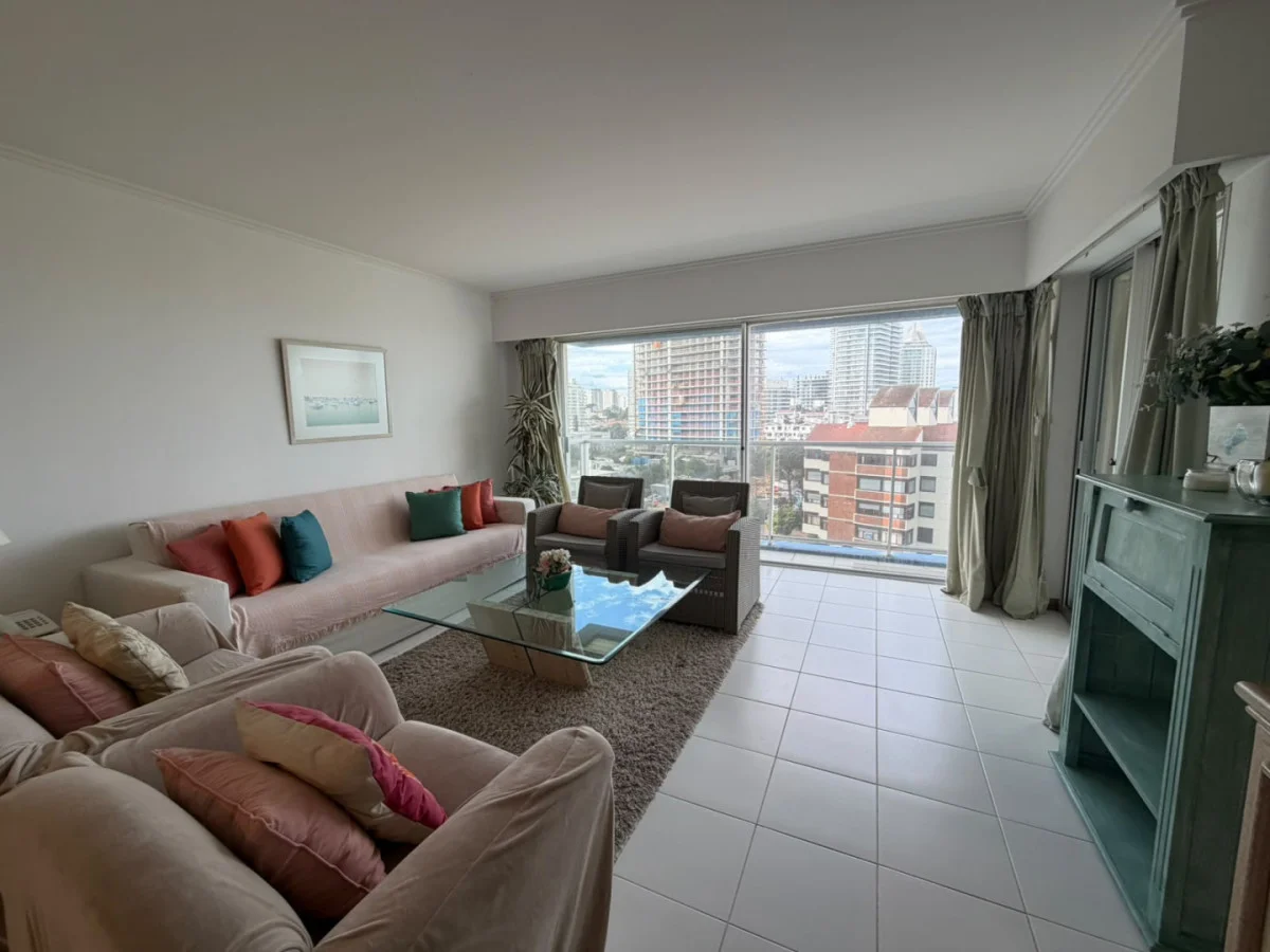 Apartamento en Playa Brava, propiedad 300487 -Imagen 1