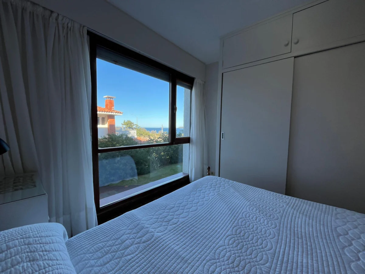 Apartamento en Playa Mansa, propiedad 301137 -Imagen 8