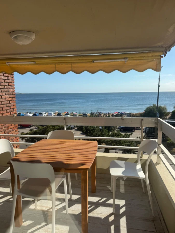 Apartamento en Playa Mansa, propiedad 302321 -Imagen 1