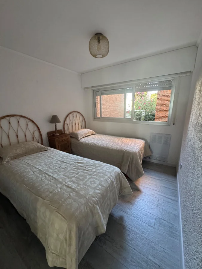 Apartamento en Playa Mansa, propiedad 302321 -Imagen 10