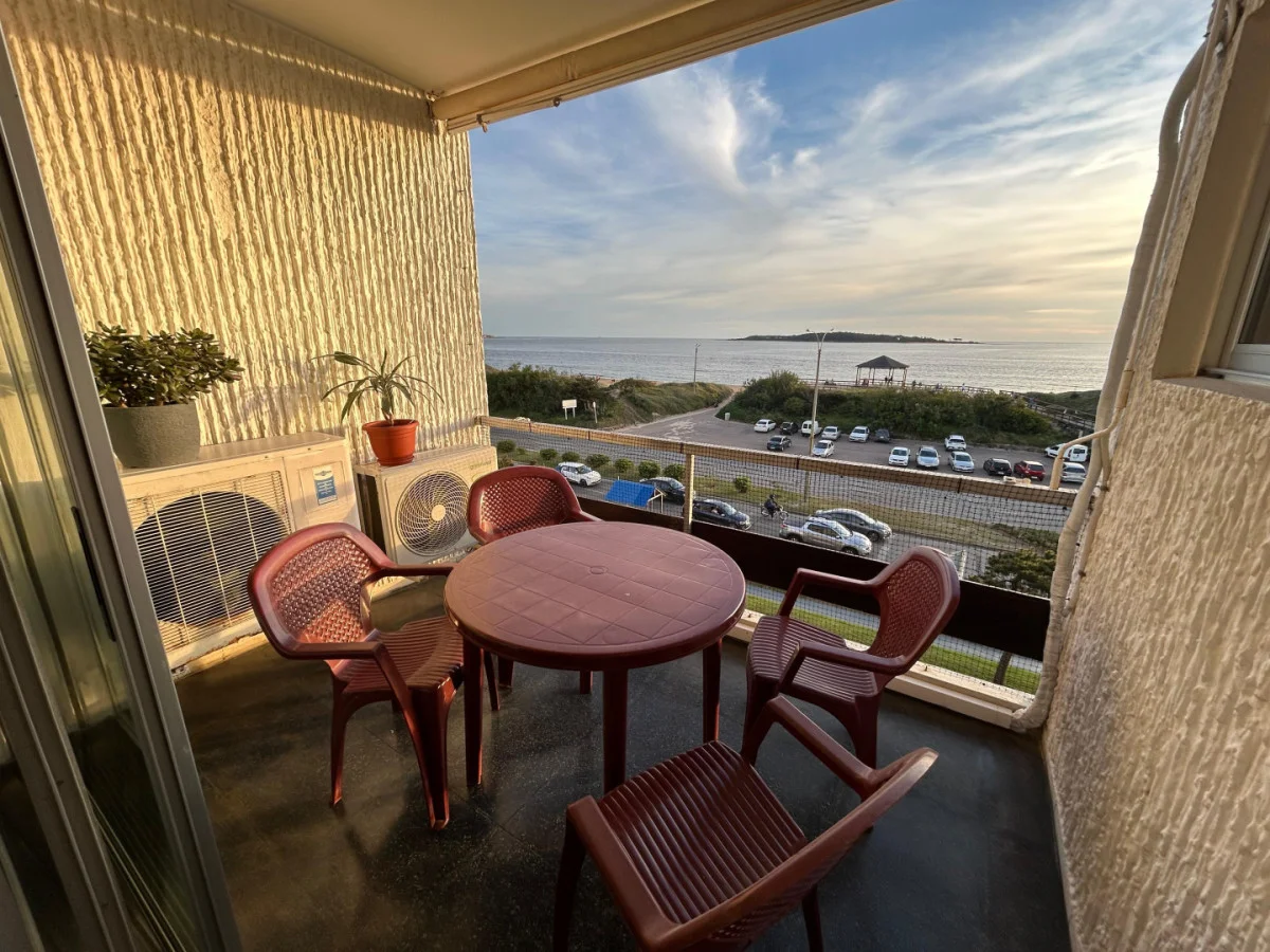 Apartamento en Playa Mansa, propiedad 302323 -Imagen 17