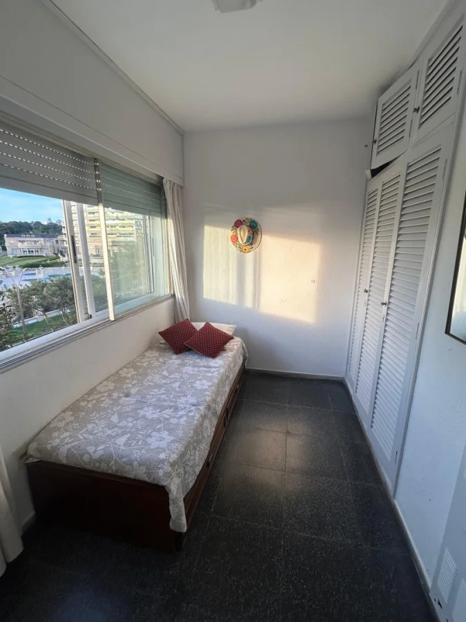 Apartamento en Playa Mansa, propiedad 302323 -Imagen 11