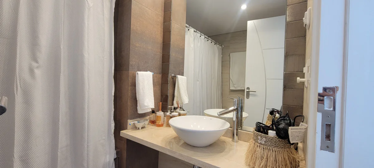 Apartamento en Playa Mansa, propiedad 303142 -Imagen 11
