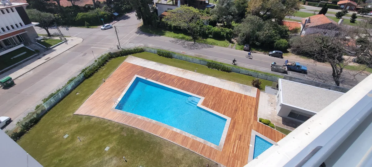 Apartamento en Playa Mansa, propiedad 303142 -Imagen 13