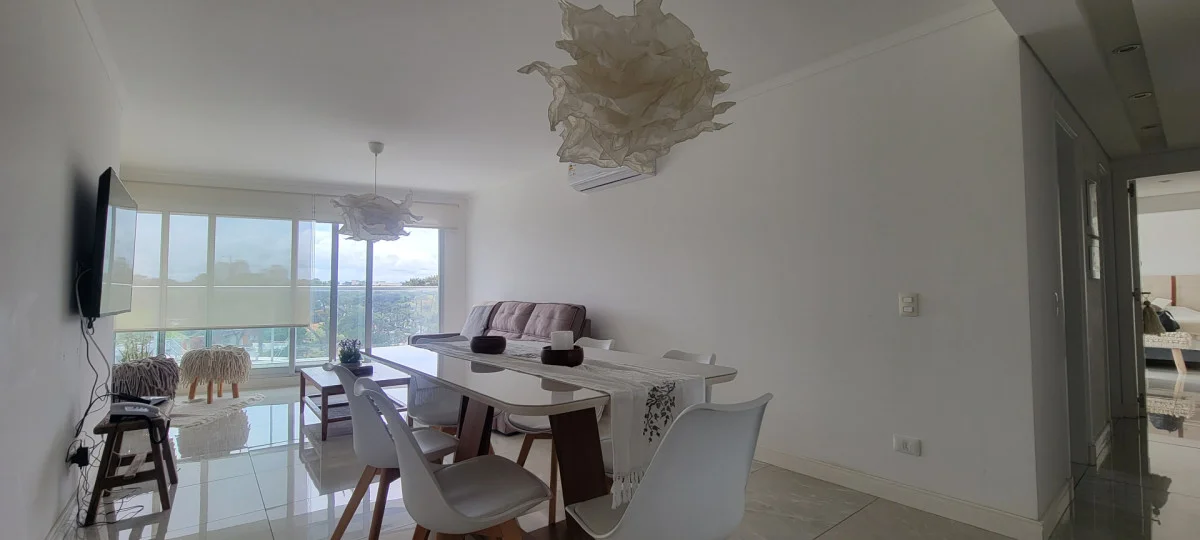 Apartamento en Playa Mansa, propiedad 303142 -Imagen 3