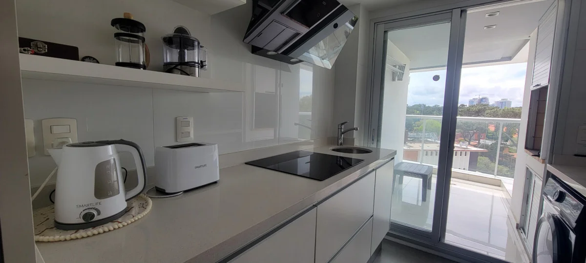 Apartamento en Playa Mansa, propiedad 303142 -Imagen 23
