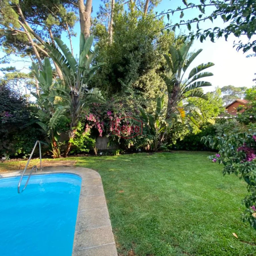 Casa en Playa Mansa, propiedad 287499 -Imagen 12