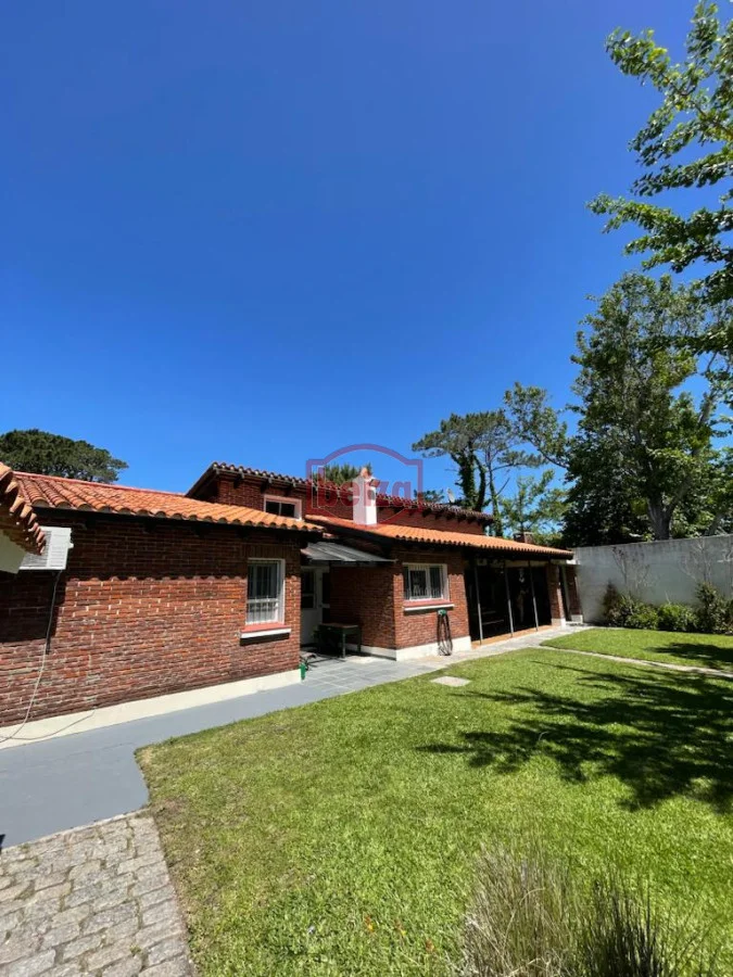 Casa en Playa Mansa, propiedad 293260 -Imagen 17
