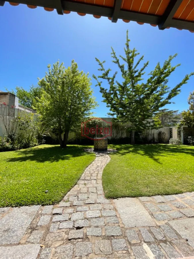 Casa en Playa Mansa, propiedad 293260 -Imagen 8